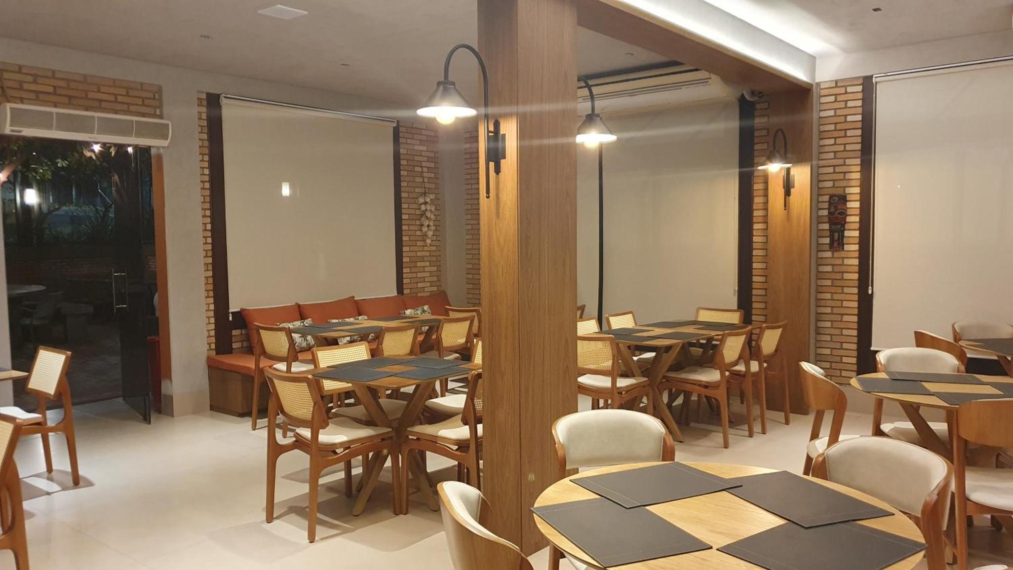 Hotel Das Palmeiras Паракату Екстериор снимка