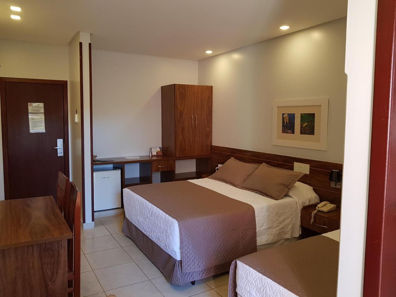 Hotel Das Palmeiras Паракату Екстериор снимка