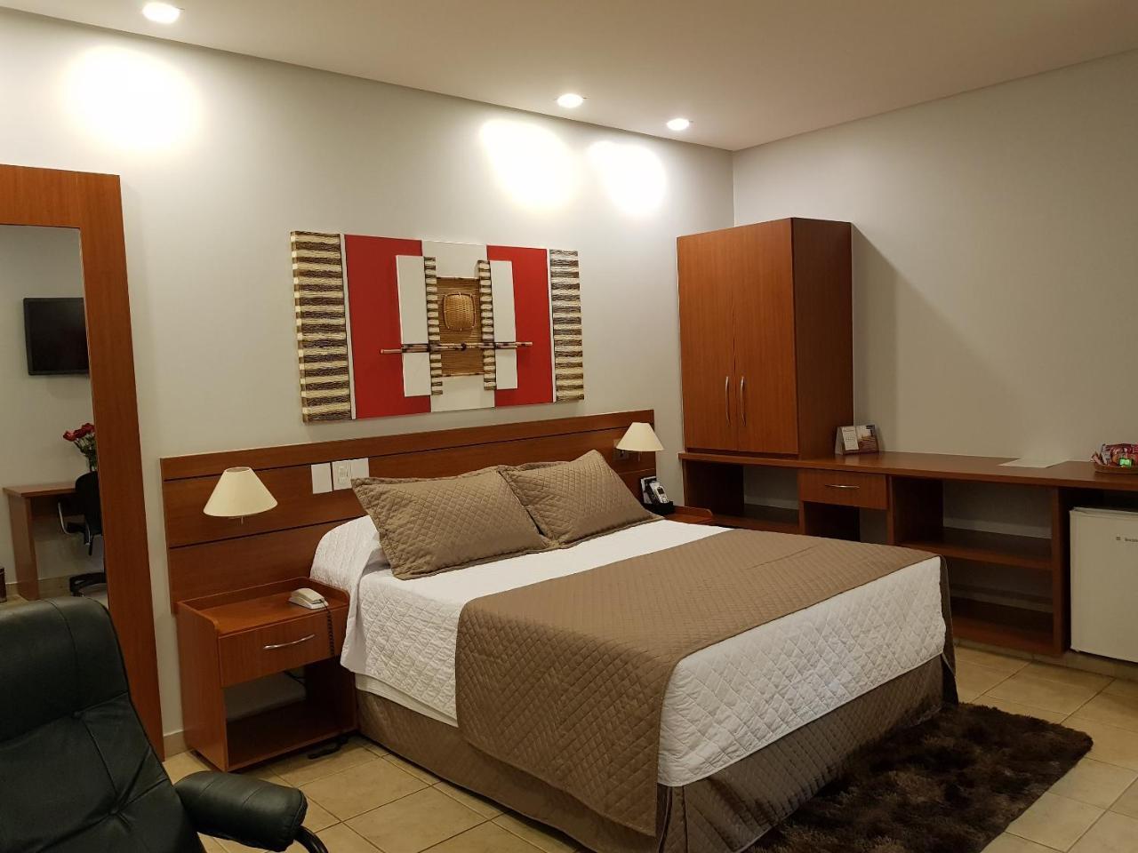 Hotel Das Palmeiras Паракату Екстериор снимка